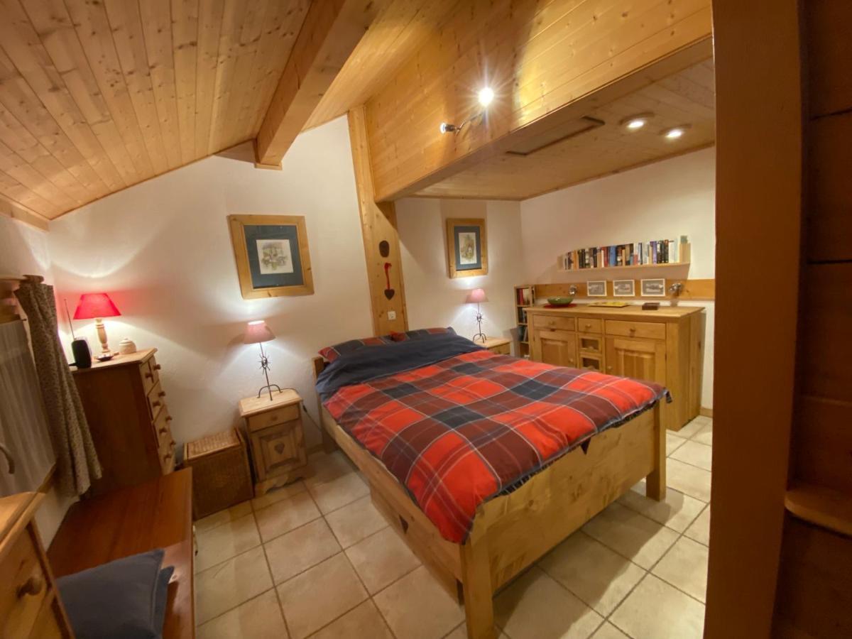 Chalet Les Chouettes โธนส์ ภายนอก รูปภาพ